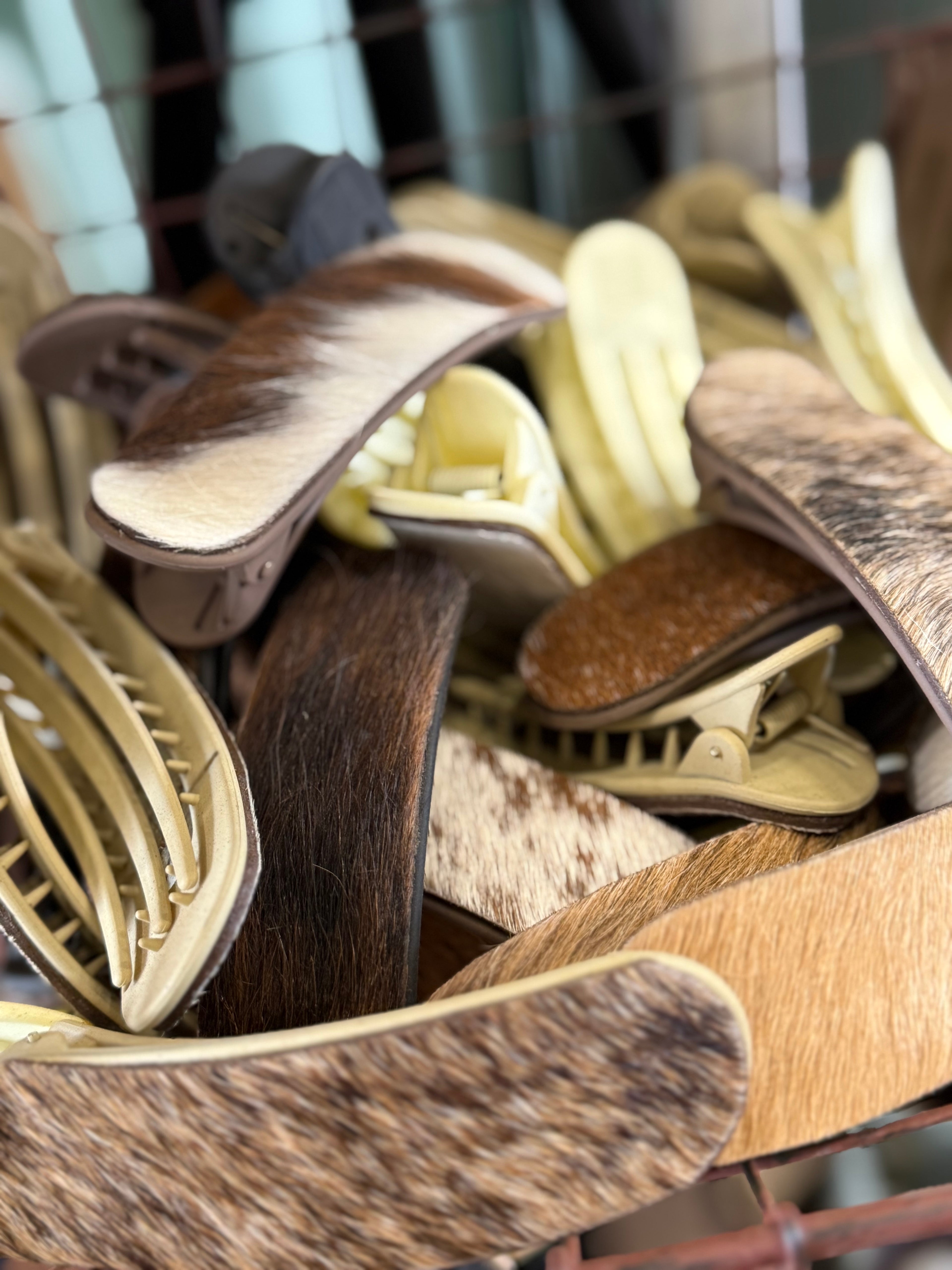 Cowhide Flat Clip